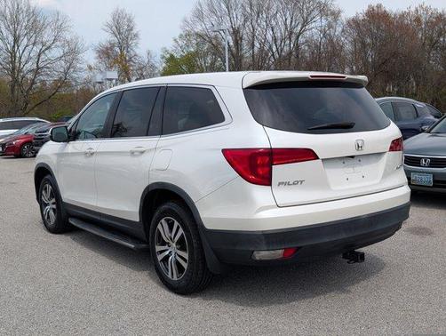 2017 Honda Pilot EX