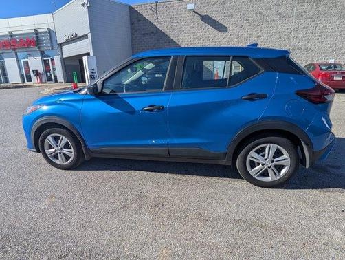 2024 Nissan Kicks S