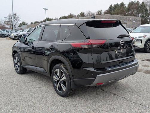 2025 Nissan Rogue SL