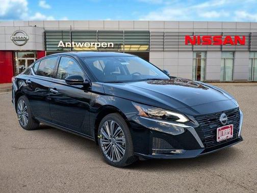 2025 Nissan Altima SL