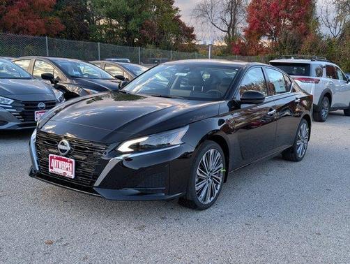 2025 Nissan Altima SL