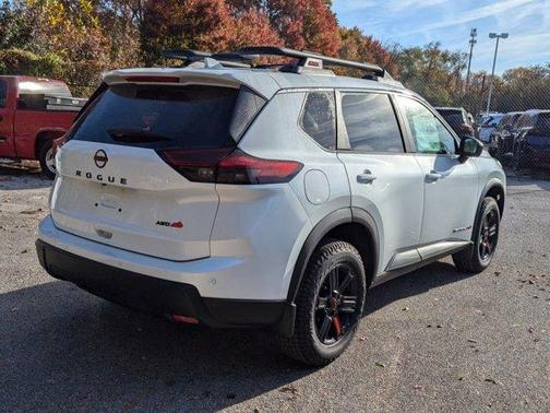 2025 Nissan Rogue Rock Creek