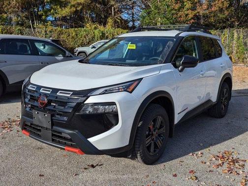 2025 Nissan Rogue Rock Creek