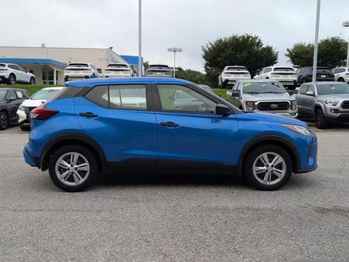 2021 Nissan Kicks S