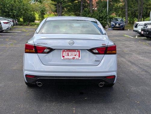 2025 Nissan Altima SR
