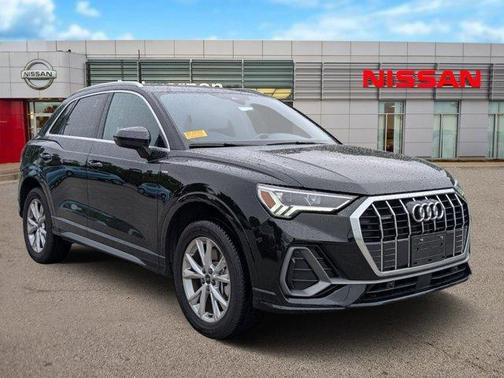 2024 Audi Q3 45 S line Premium