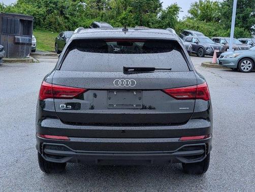 2024 Audi Q3 45 S line Premium