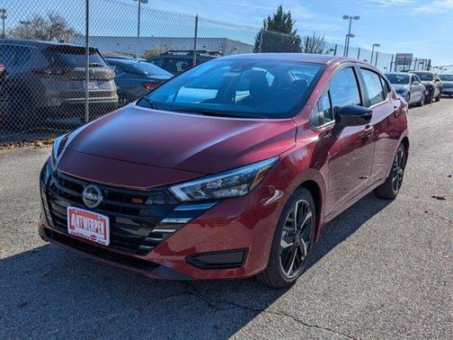 2025 Nissan Versa 1.6 SR