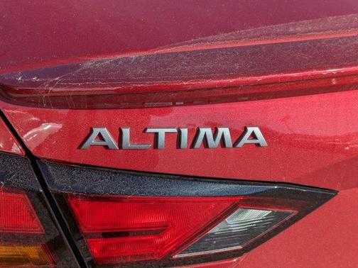 2024 Nissan Altima 2.0 SR