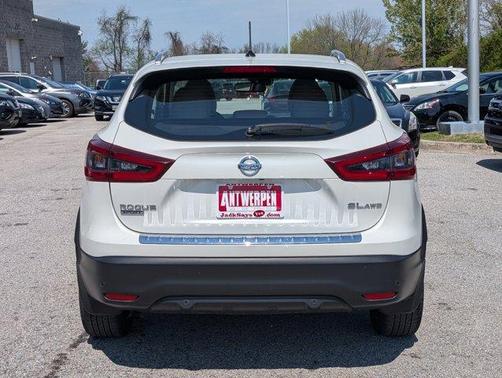 2022 Nissan Rogue Sport SL