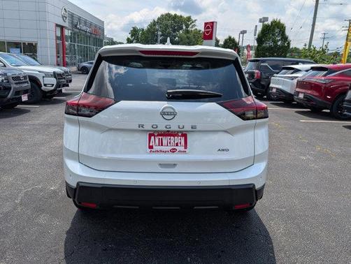 2025 Nissan Rogue SV