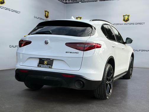 2019 Alfa Romeo Stelvio Base