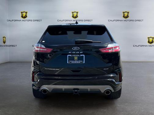 AGATE BLACK METALLIC 2021 Ford Edge Titanium