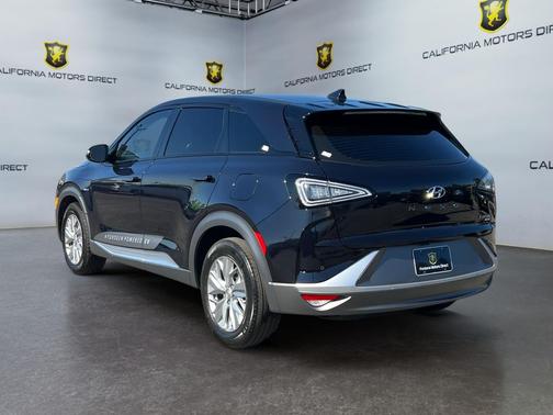 2022 Hyundai NEXO Blue