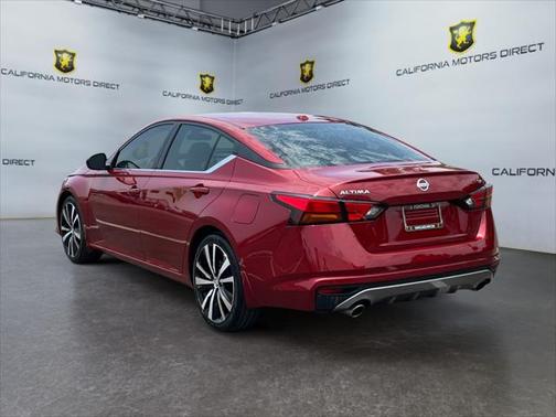 2021 Nissan Altima SR FWD