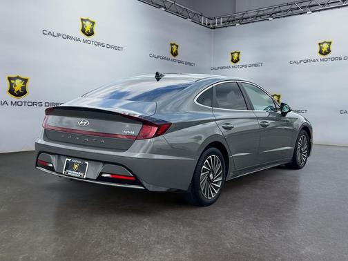 2022 Hyundai SONATA Hybrid SE