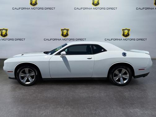 White Knuckle Clearcoat 2020 Dodge Challenger SXT