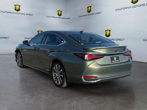 2020 Lexus ES 300h Base