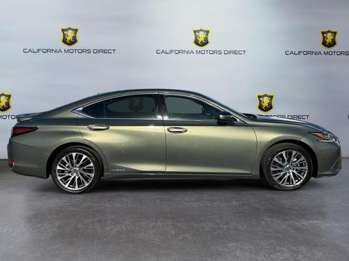 2020 Lexus ES 300h Base