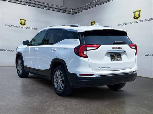 2023 GMC Terrain SLT