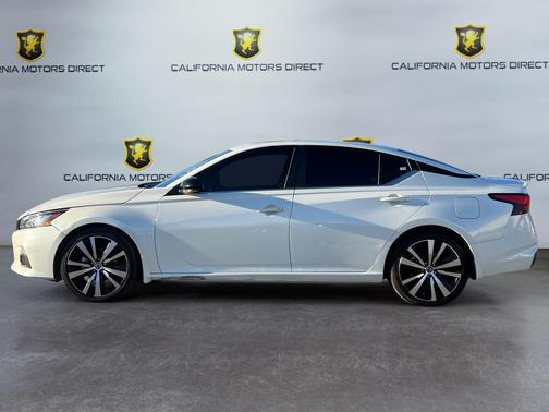 2022 Nissan Altima SR VC-Turbo FWD