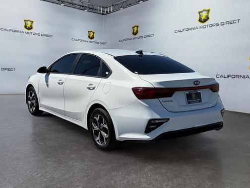 Clear White 2021 Kia Forte LXS