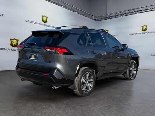 2024 Toyota RAV4 Prime SE