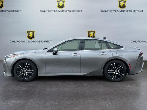 2021 Toyota Mirai Base