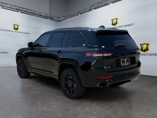 Diamond Black Crystal Pearlcoat 2023 Jeep Grand Cherokee 4xe 30th Anniversary