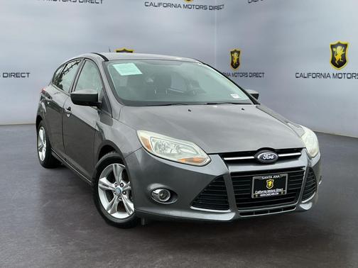 Sterling Grey Metallic 2012 Ford Focus SE