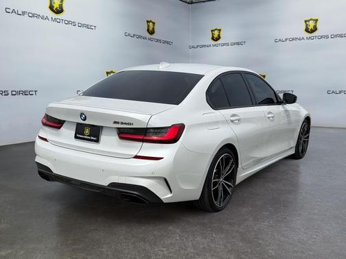 Mineral White Metallic 2022 BMW M340 M340i