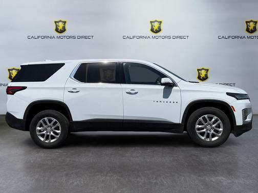 Summit White 2023 Chevrolet Traverse LS