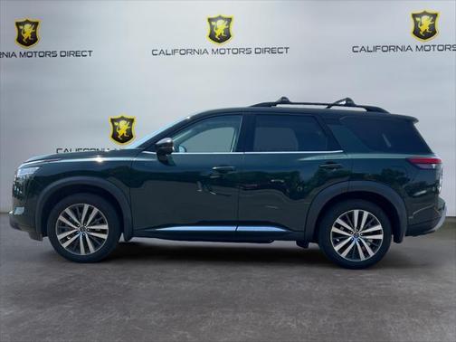 2022 Nissan Pathfinder Platinum 2WD