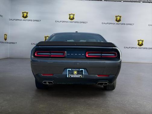 2022 Dodge Challenger SXT