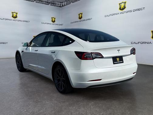 Pearl White Multi-Coat 2023 Tesla Model 3 Standard Range