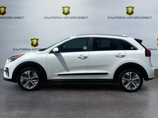 Snow White Pearl 2022 Kia Niro EV S