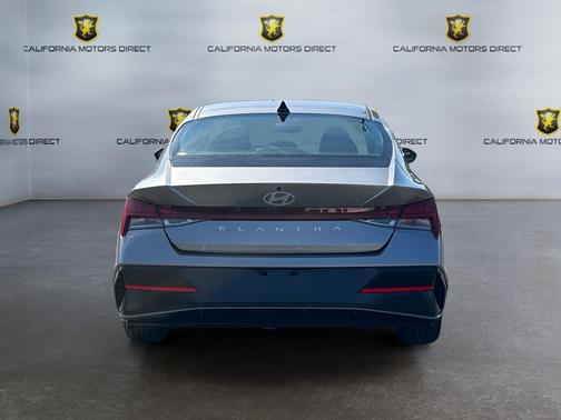 2025 Hyundai ELANTRA SEL