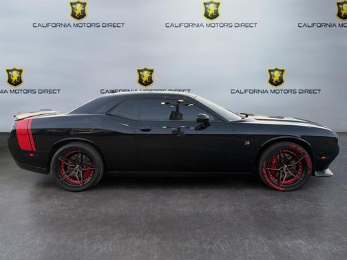 Pitch Black Clearcoat 2016 Dodge Challenger R/T Scat Pack
