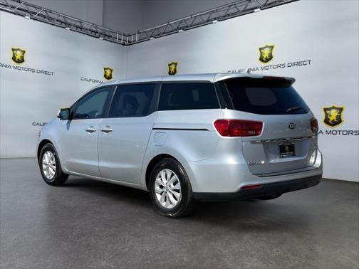 2021 Kia Sedona LX