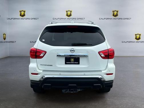 2020 Nissan Pathfinder S 2WD