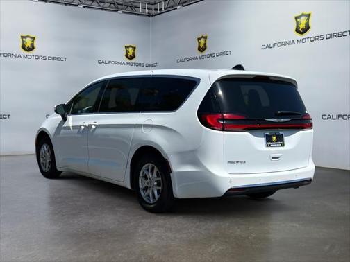 2023 Chrysler Pacifica Touring