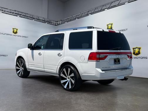 2017 Lincoln Navigator Select