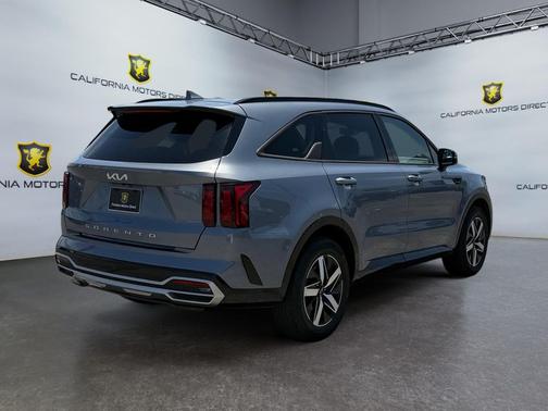 Everlasting Silver 2022 Kia Sorento S