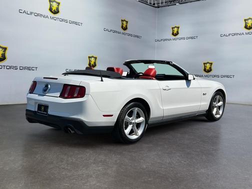 2011 Ford Mustang GT Premium