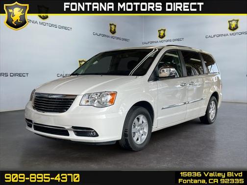 2012 Chrysler Town & Country Touring-L