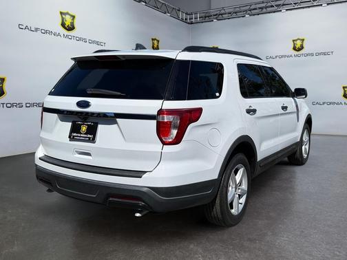 OXFORD WHITE 2019 Ford Explorer Base