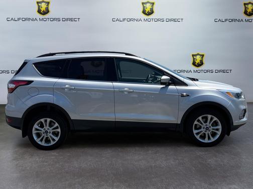 Ingot Silver 2018 Ford Escape SE