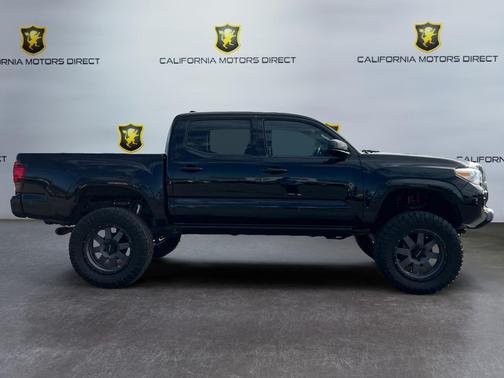 2019 Toyota Tacoma SR