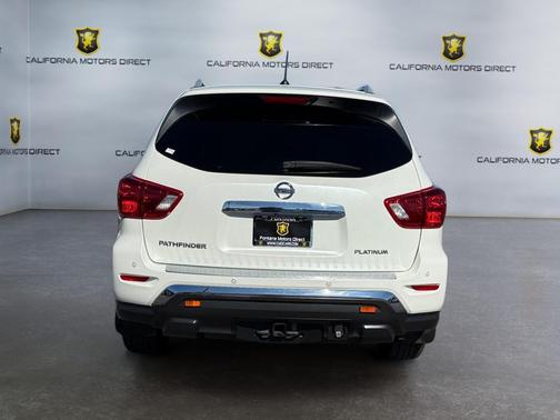 2017 Nissan Pathfinder Platinum