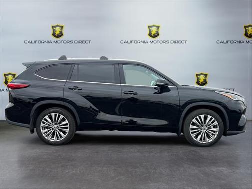 2022 Toyota Highlander Platinum